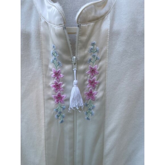 Erika Taylor Intimates White Floral Embroidered Zip-Up Long Robe size Small - Picture 3 of 5
